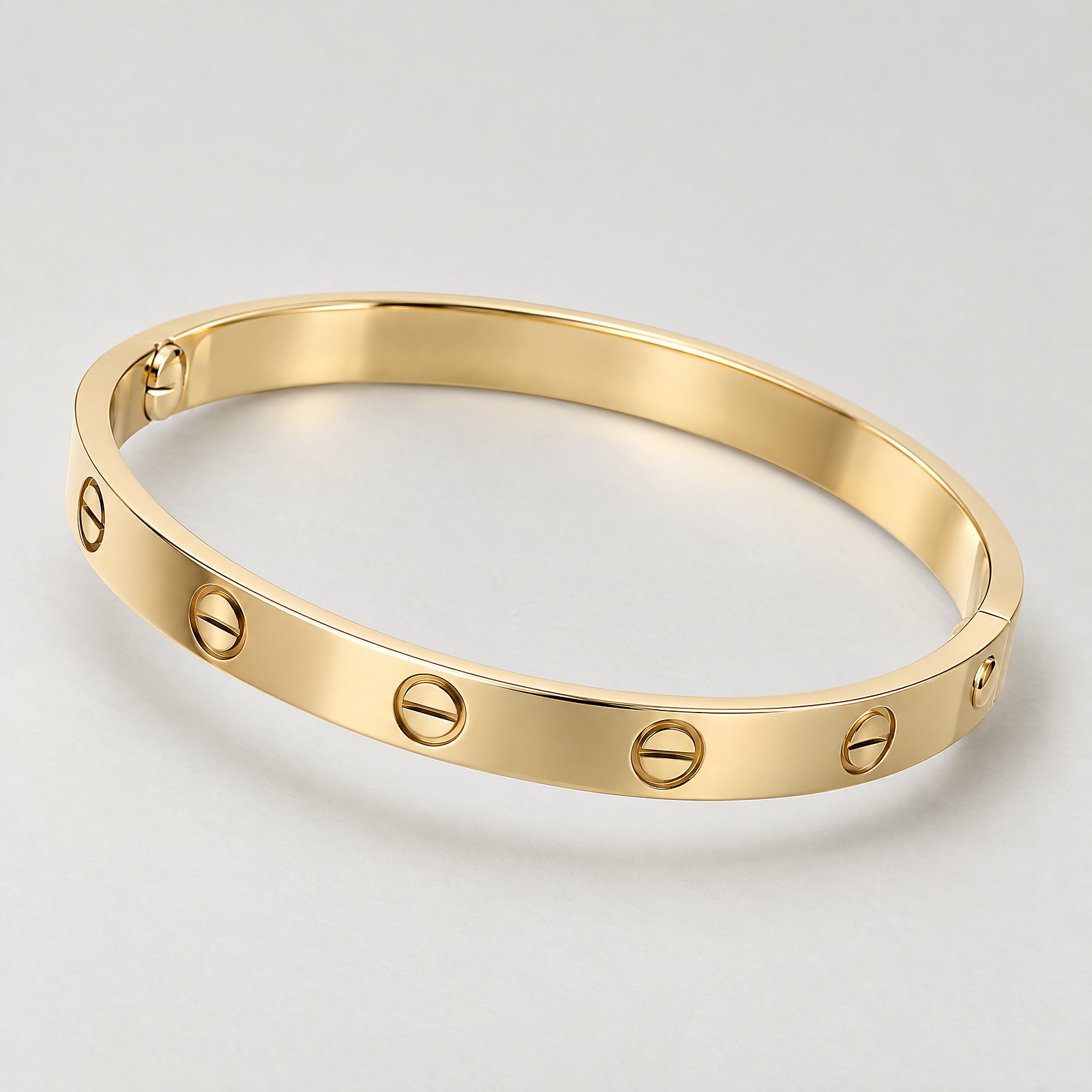 Unity Bangle in yellow gold â angled view