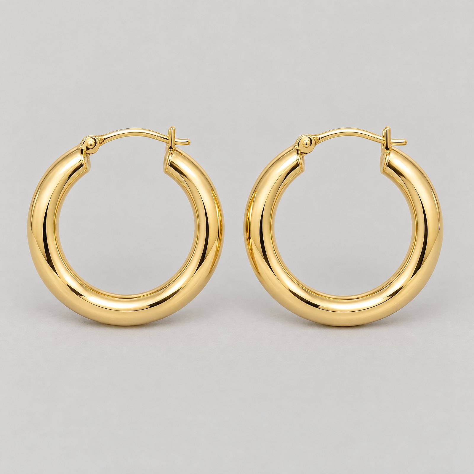 Gold Hoop Earrings in yellow gold